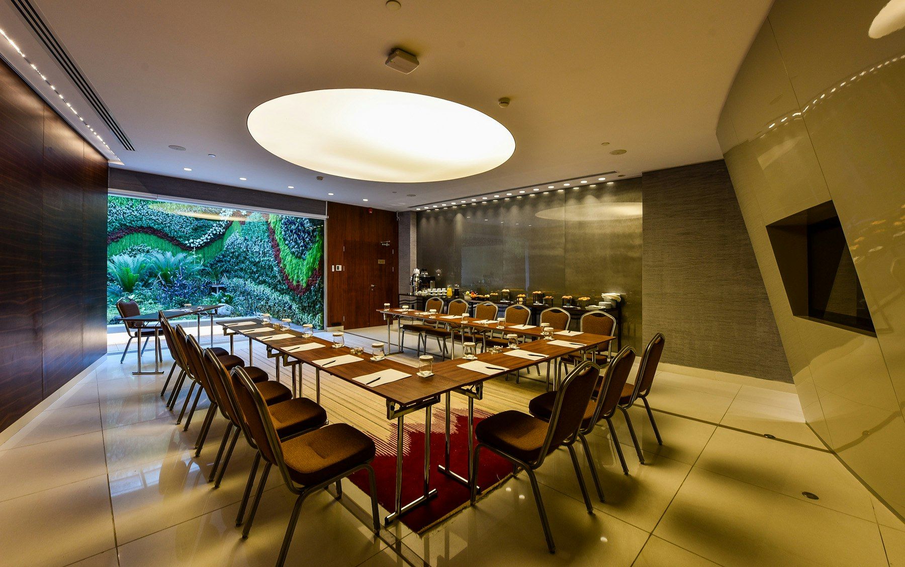 غرفة الاجتماعات