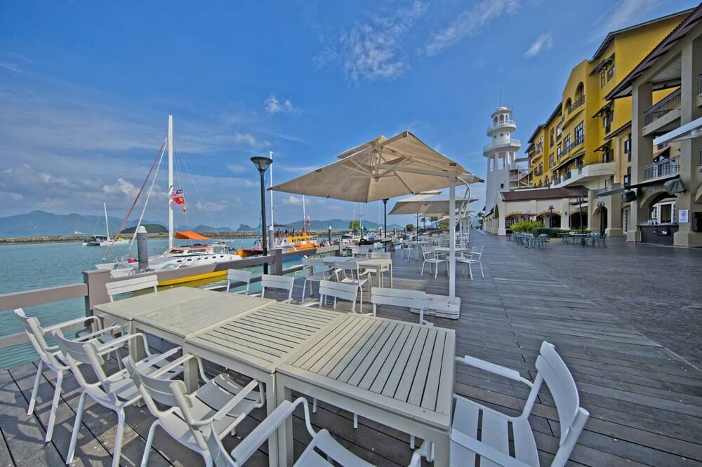 شرفة مرصوفة