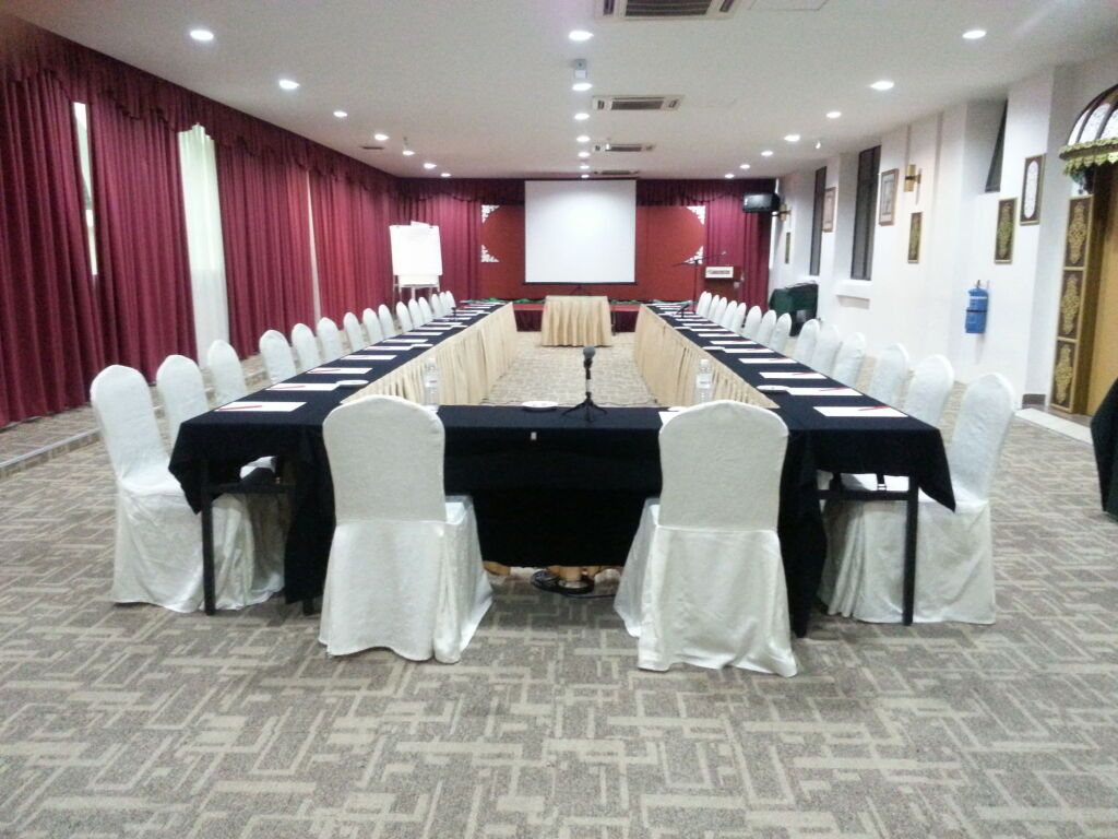 غرفة الاجتماعات