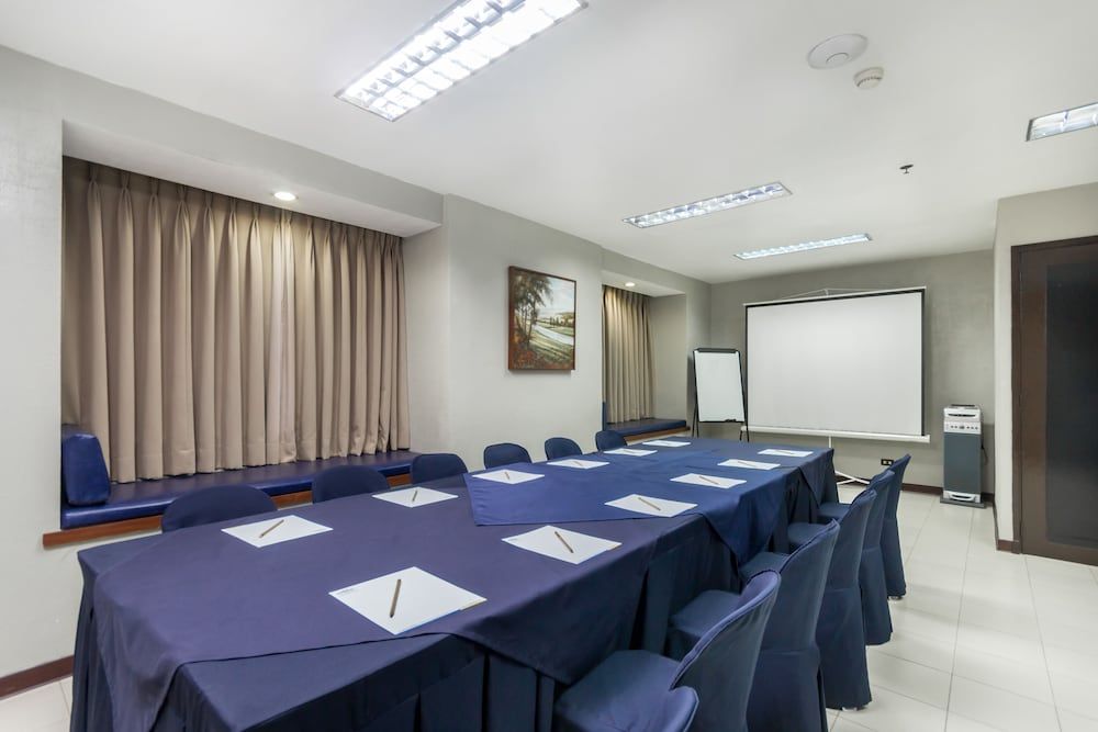 غرفة الاجتماعات