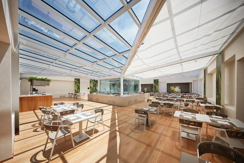 مطعم