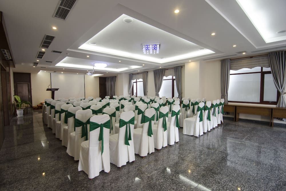 غرفة الاجتماعات