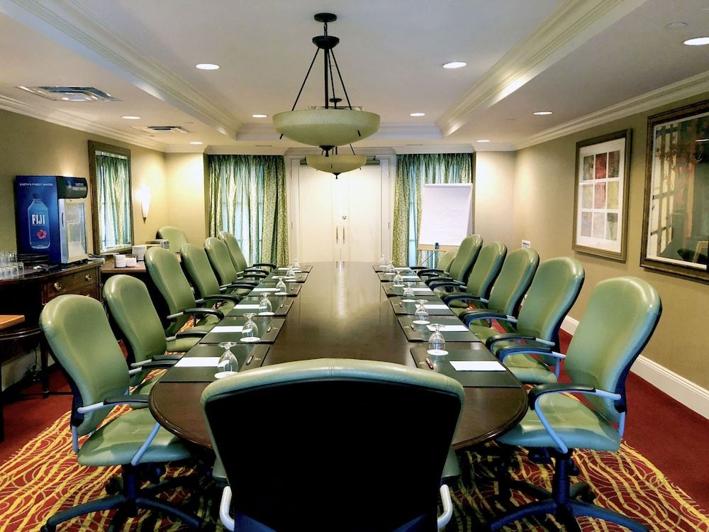 غرفة الاجتماعات