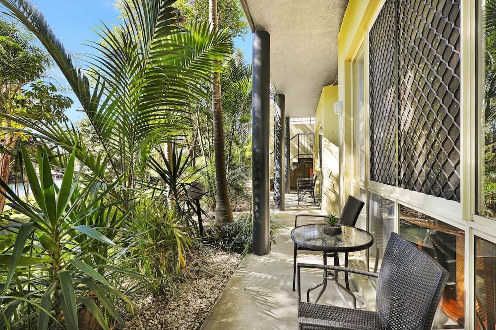 شرفة مرصوفة صورة