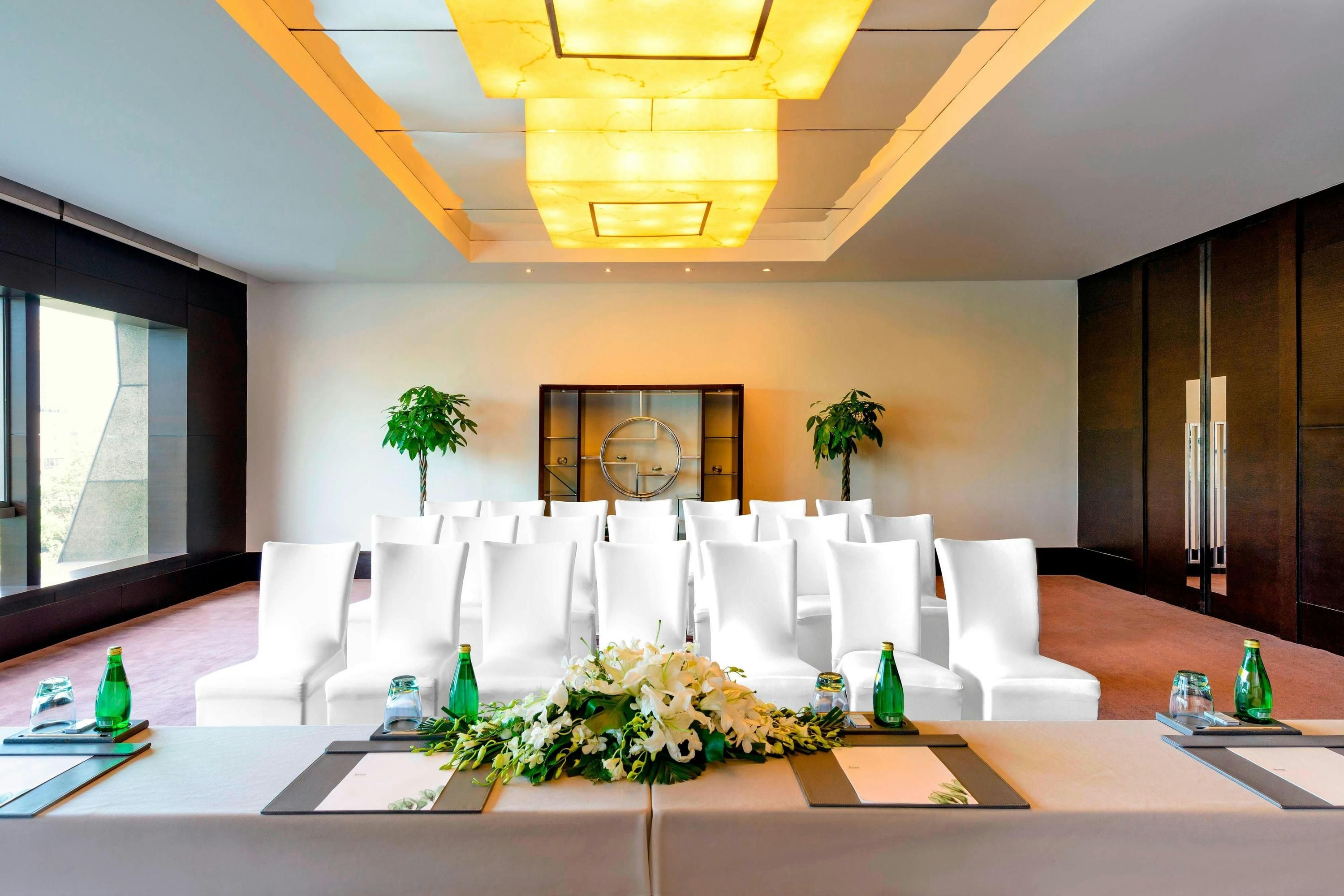 غرفة الاجتماعات
