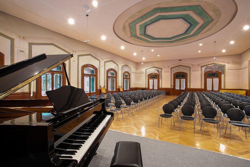 غرفة الاجتماعات