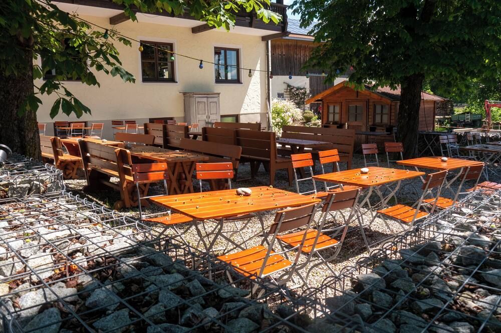 شرفة مرصوفة