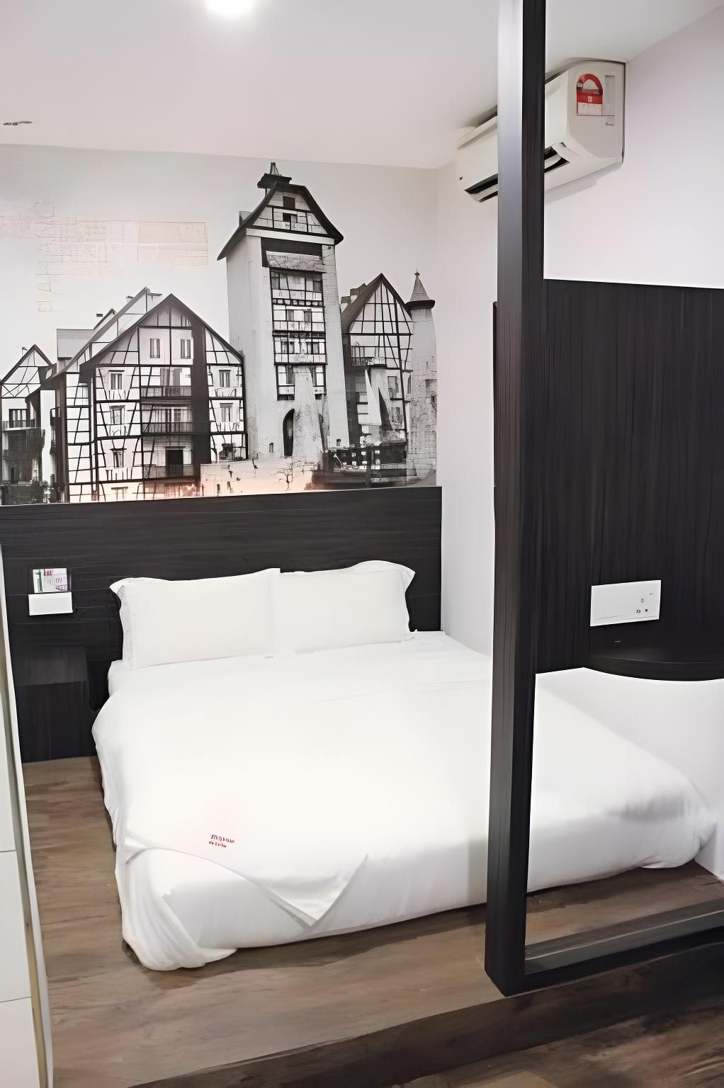 آخر