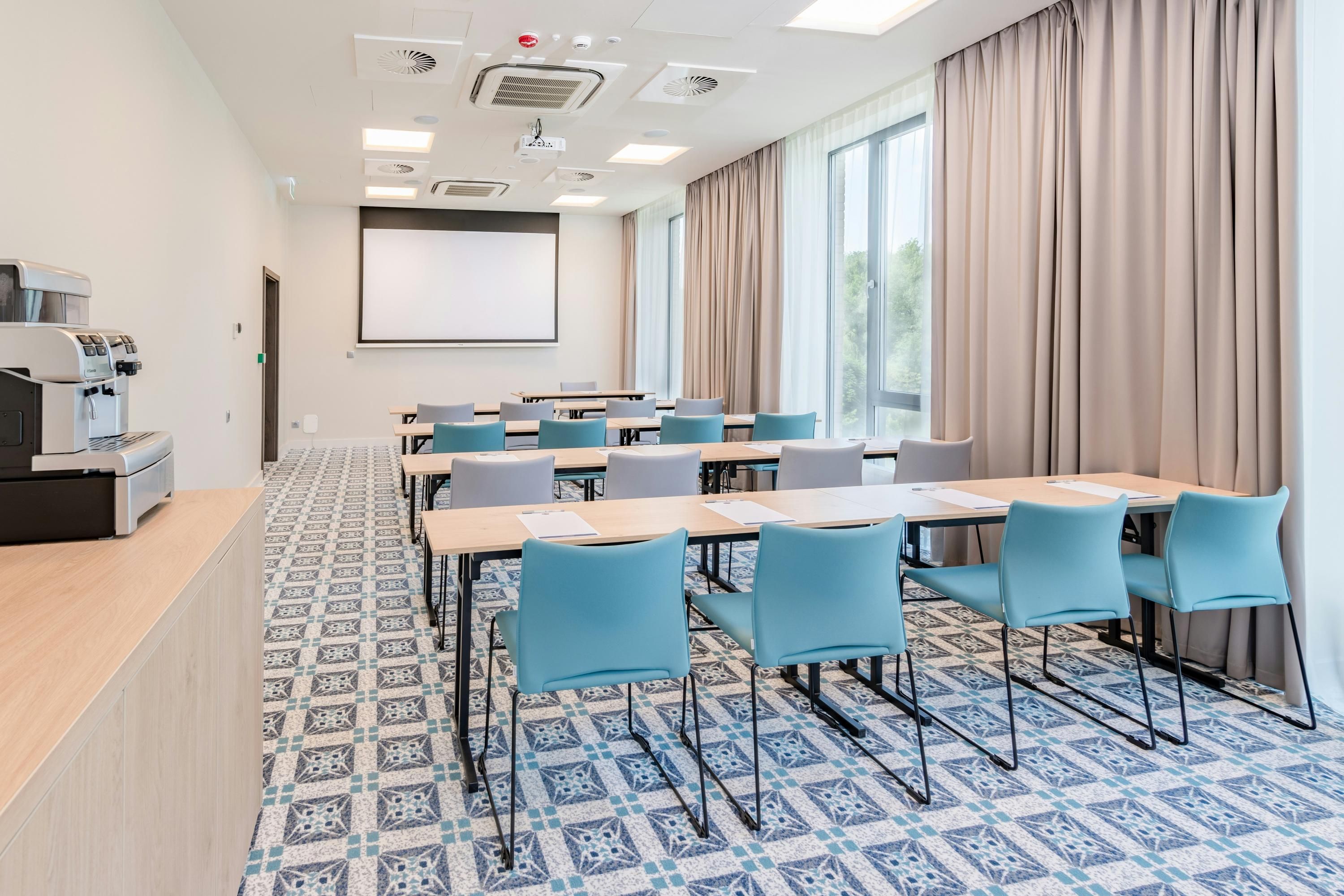 غرفة الاجتماعات