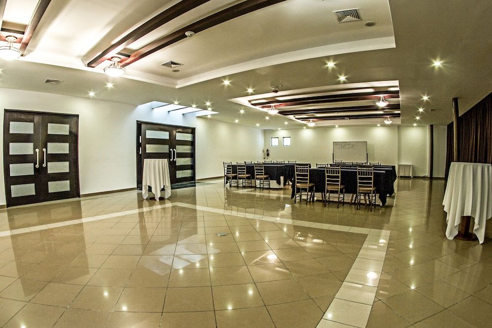 مطعم