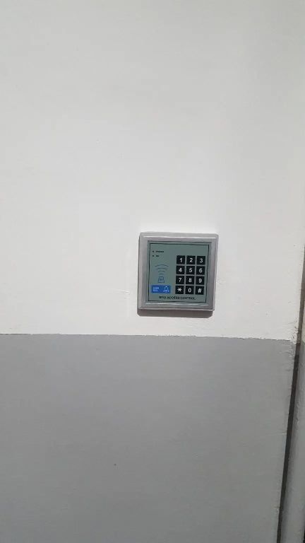 آخر