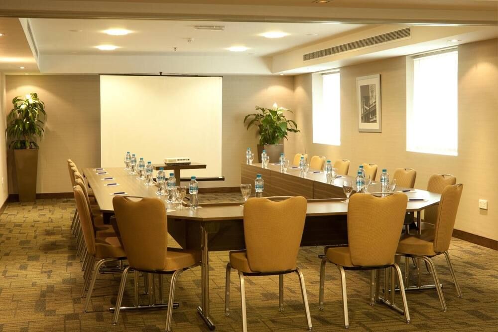 غرفة الاجتماعات