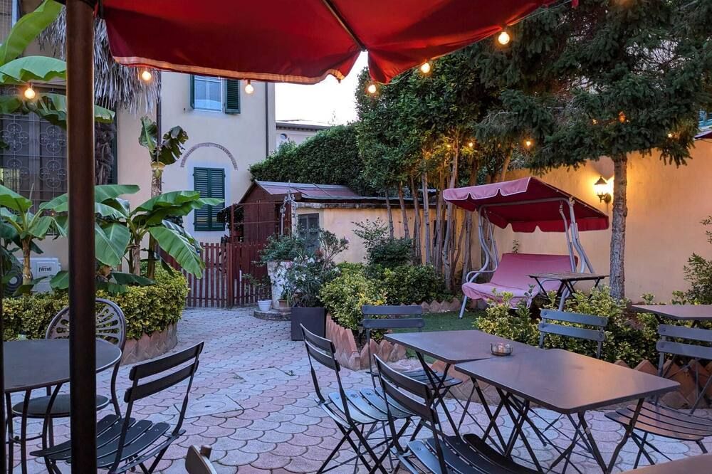 شرفة مرصوفة