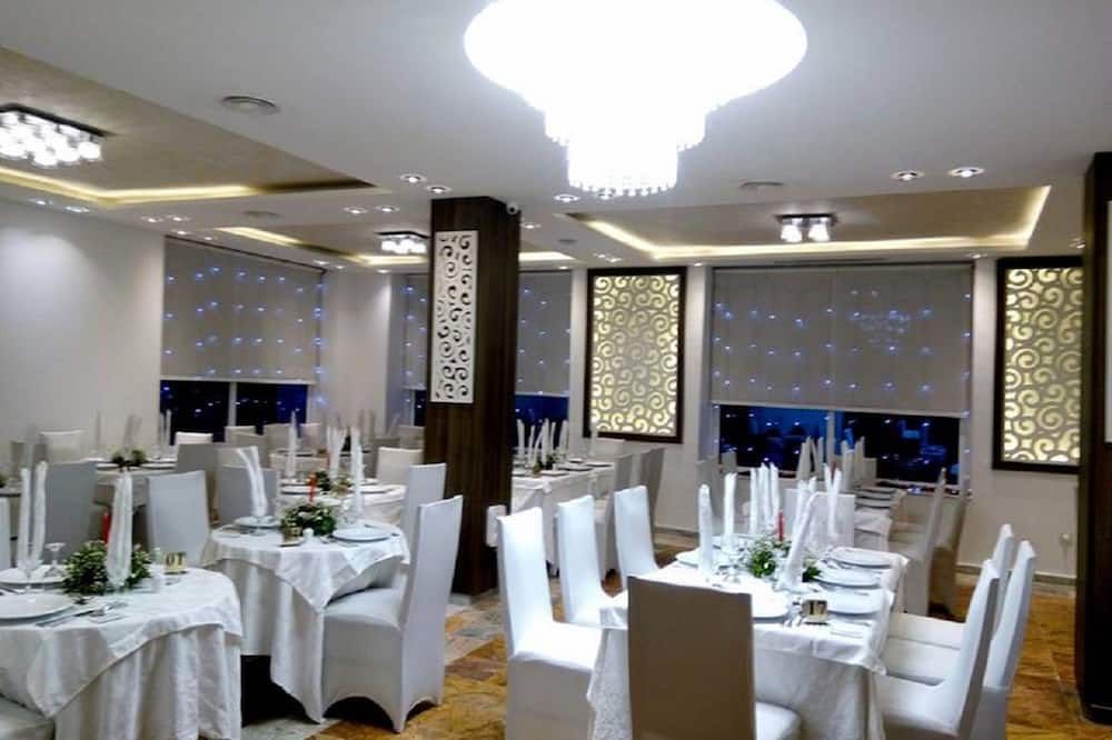 قاعة الولائم