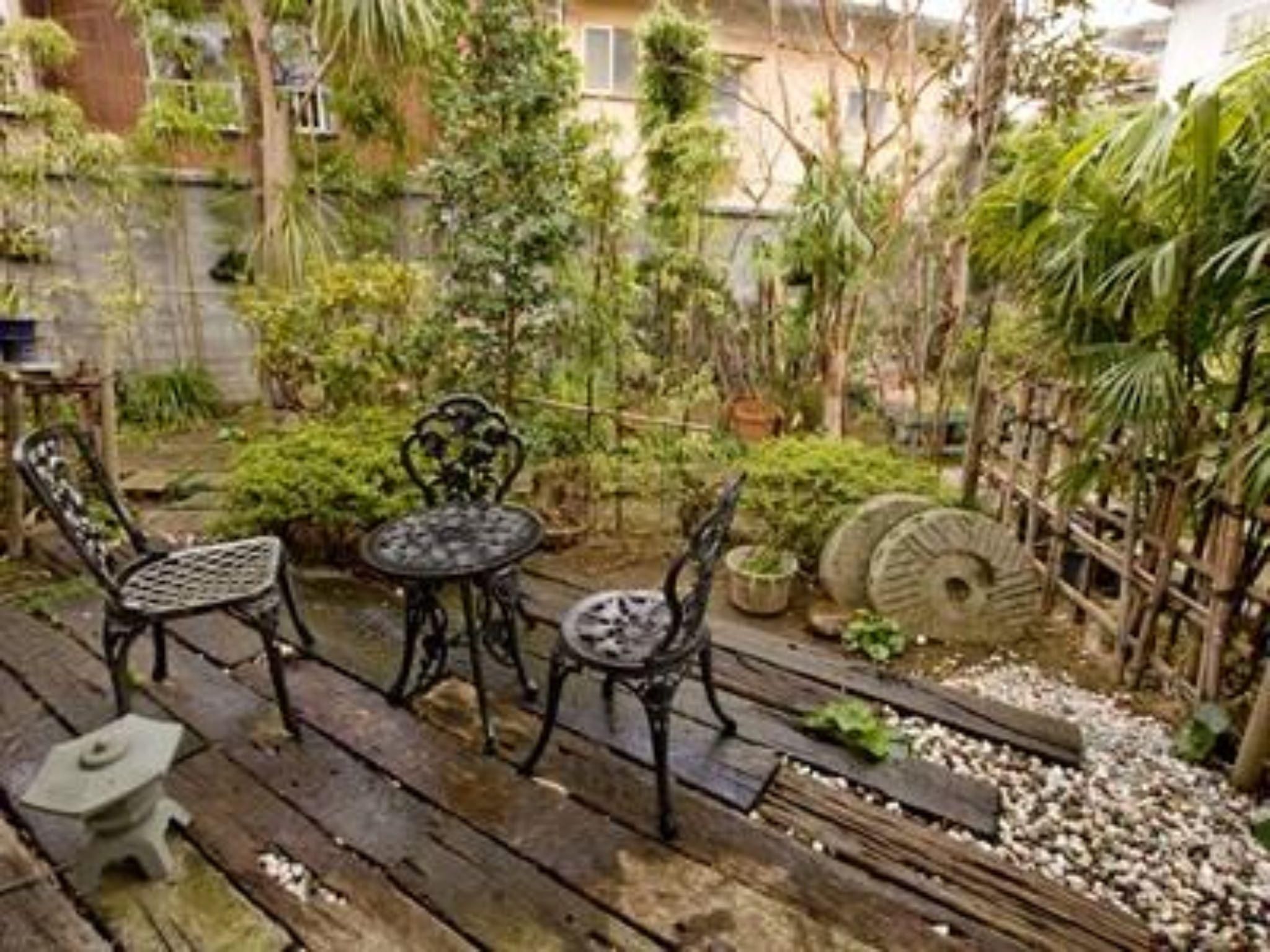 شرفة مرصوفة