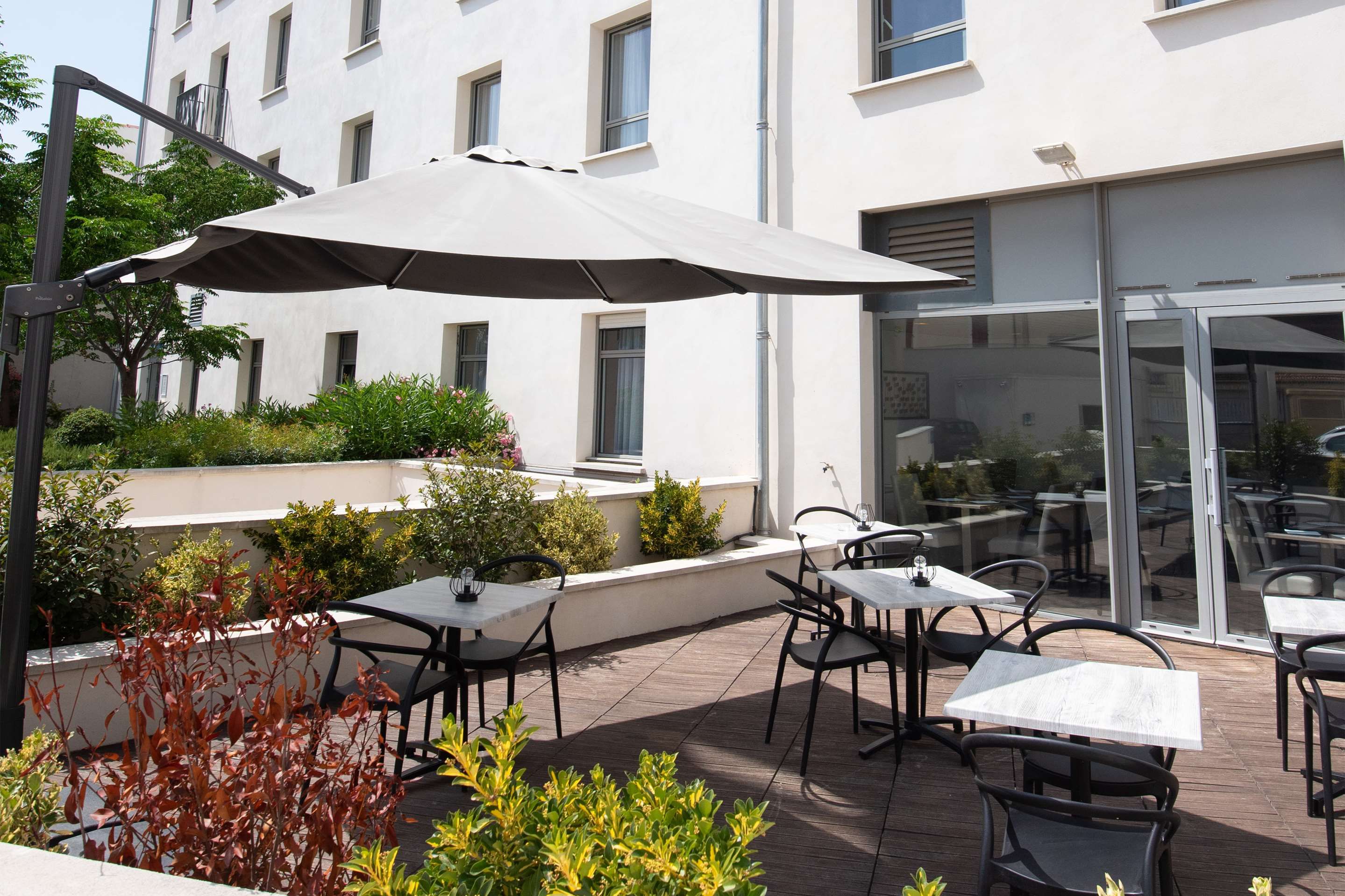 شرفة مرصوفة صورة