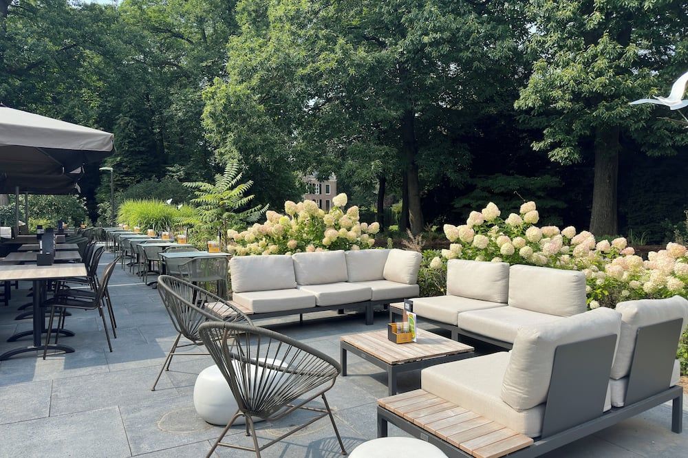 شرفة مرصوفة