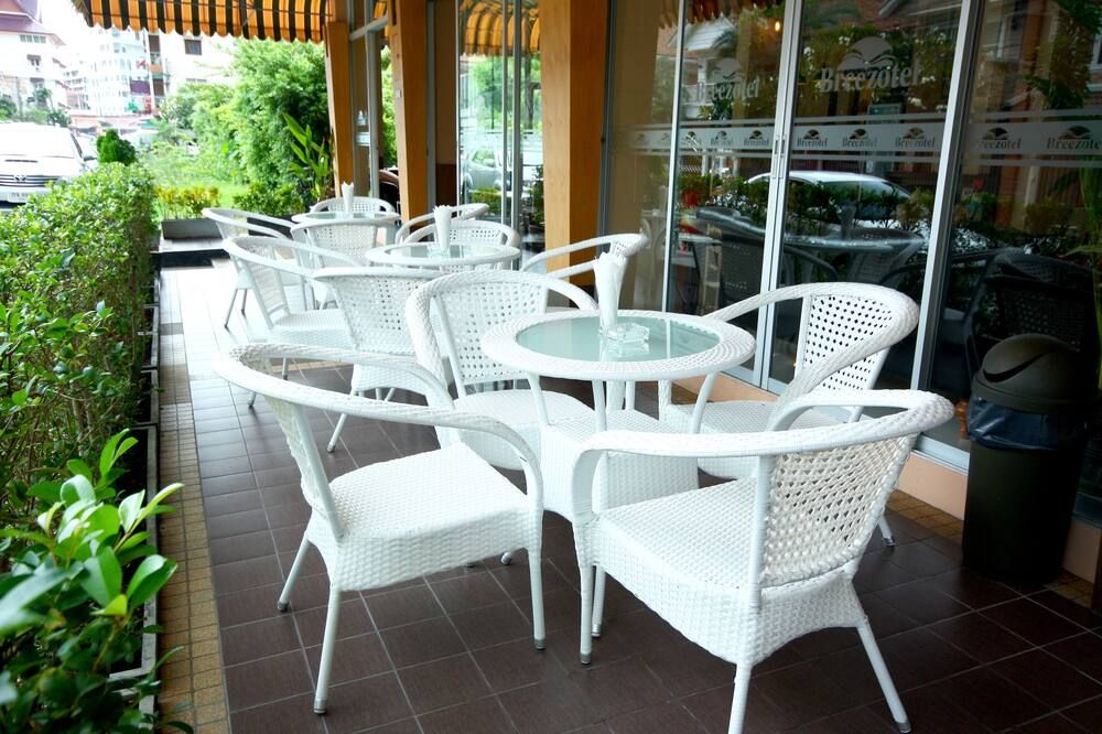 شرفة مرصوفة