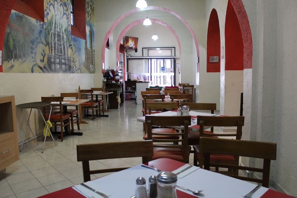 مطعم