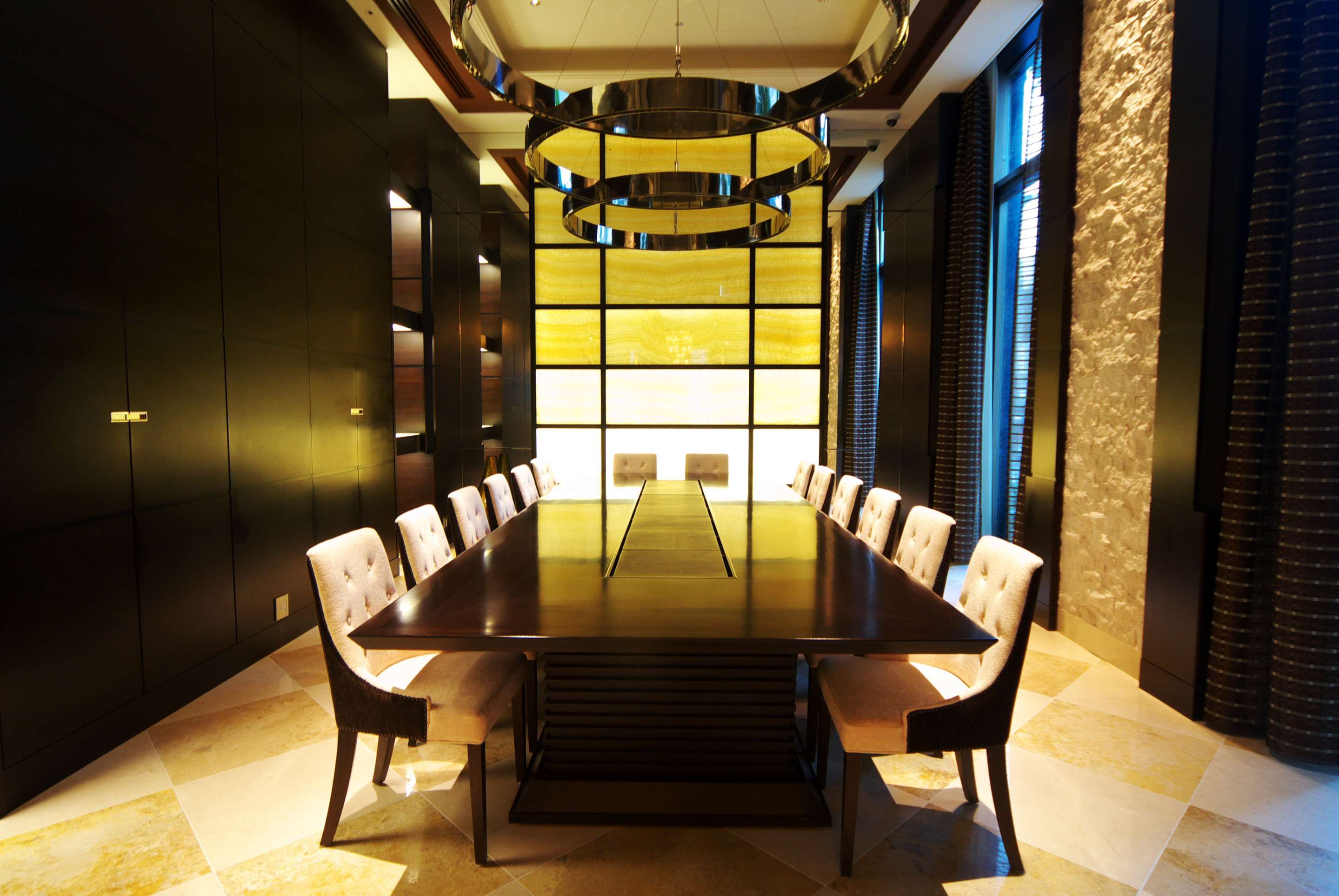 غرفة الاجتماعات