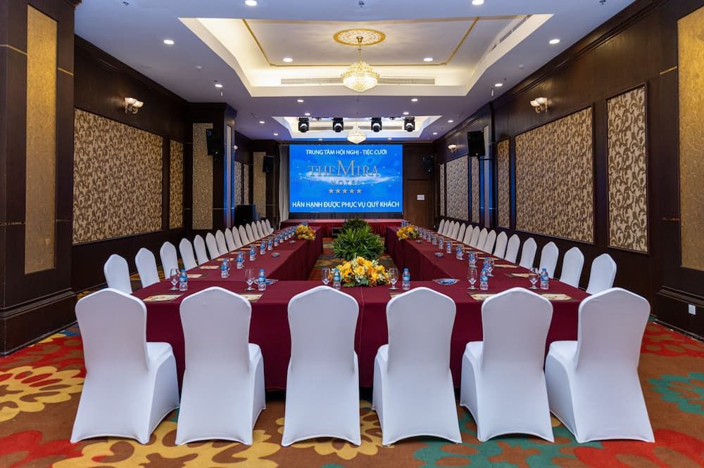 غرفة الاجتماعات