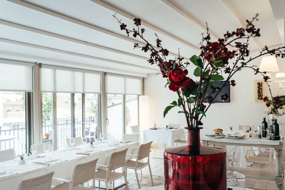 آخر