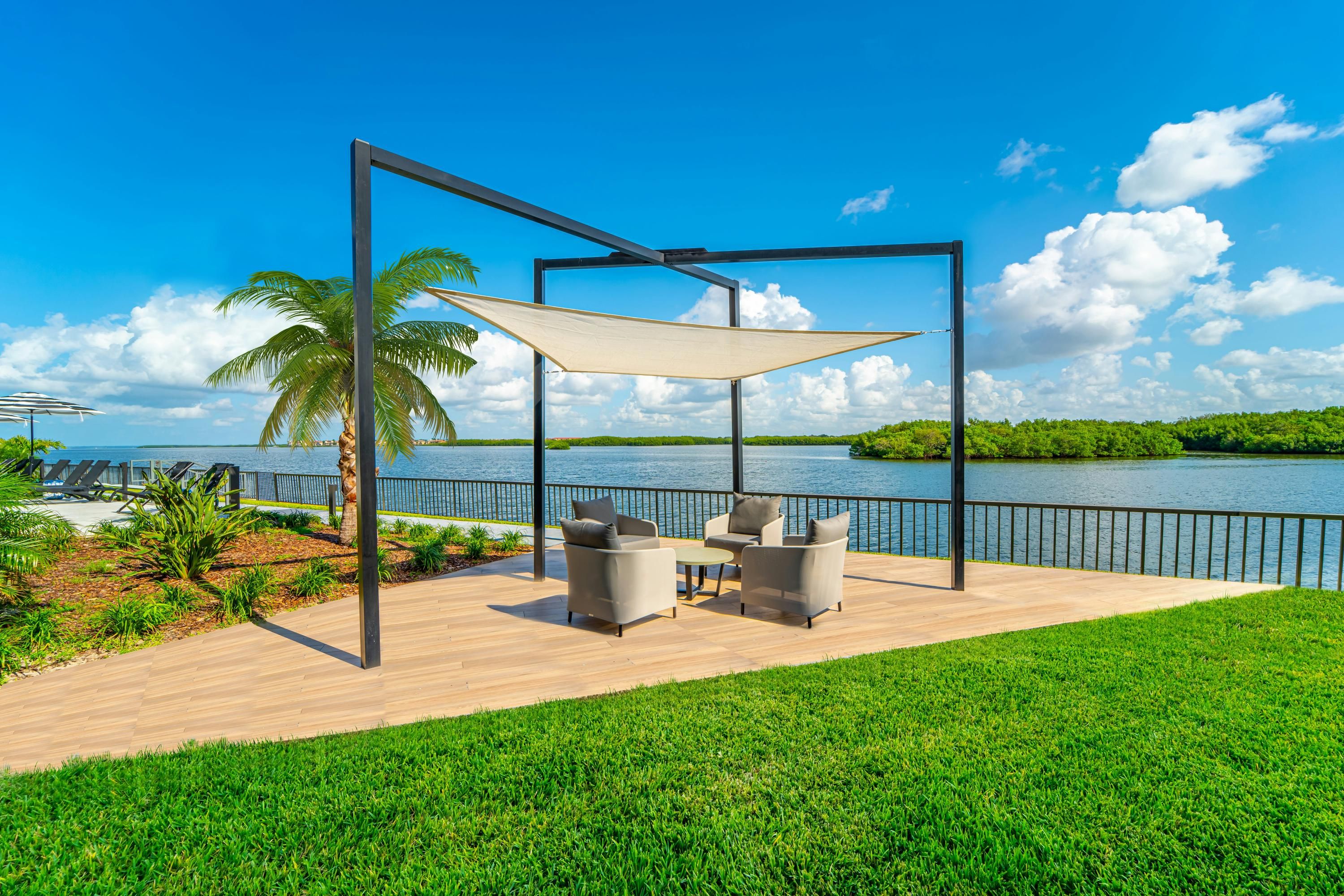 شرفة مرصوفة