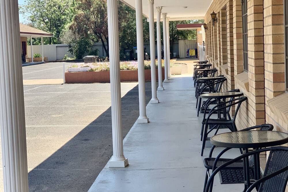 شرفة مرصوفة