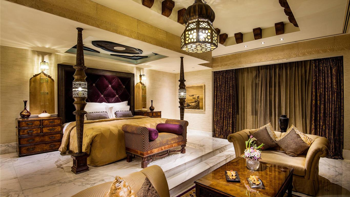 فندق ذا ريتز كارلتون شرق فيليدج، الدوحة