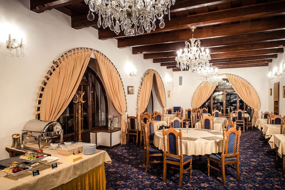 مطعم