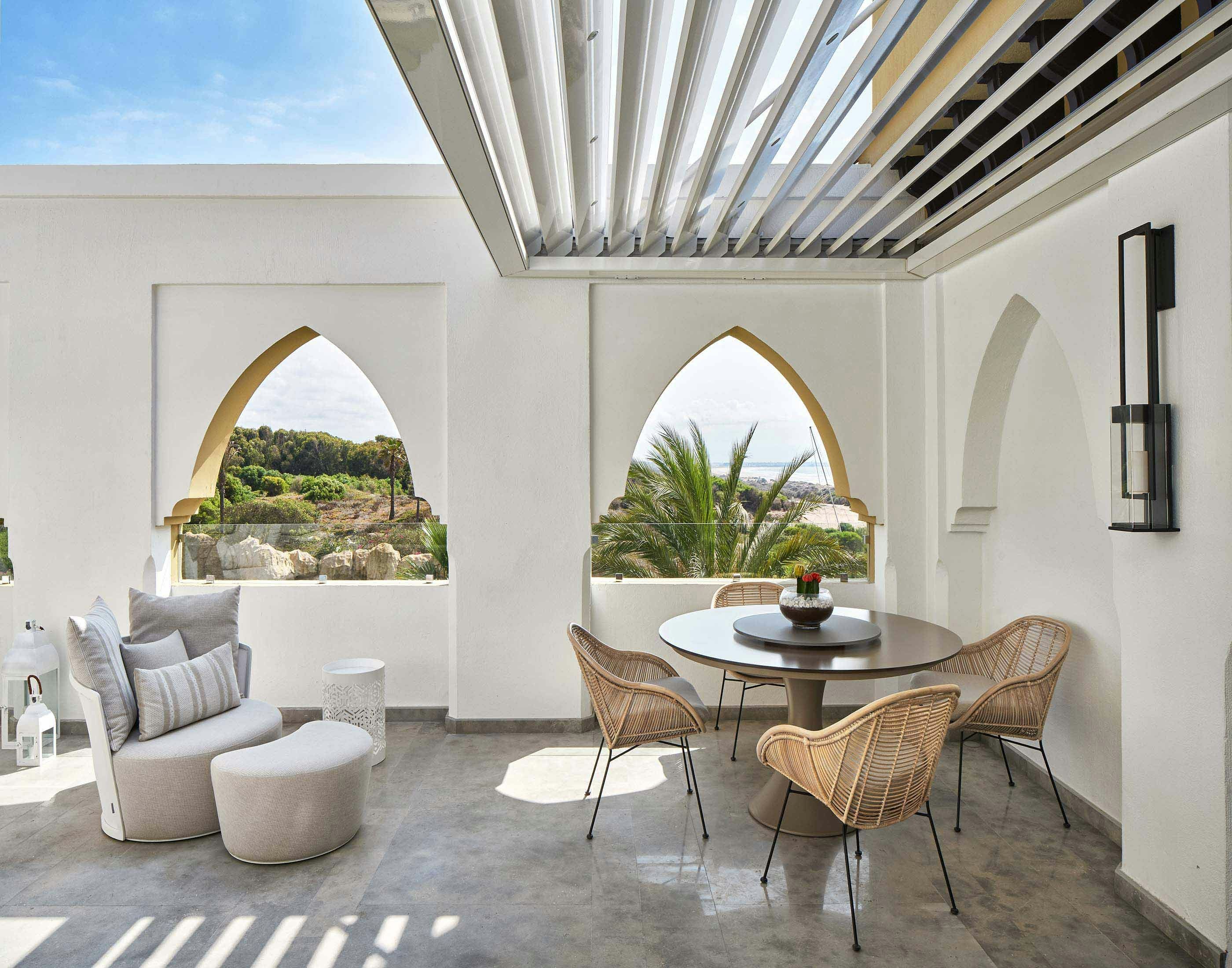 شرفة مرصوفة