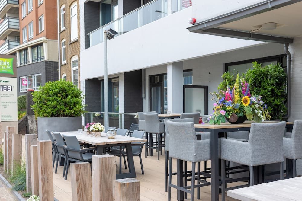 شرفة مرصوفة