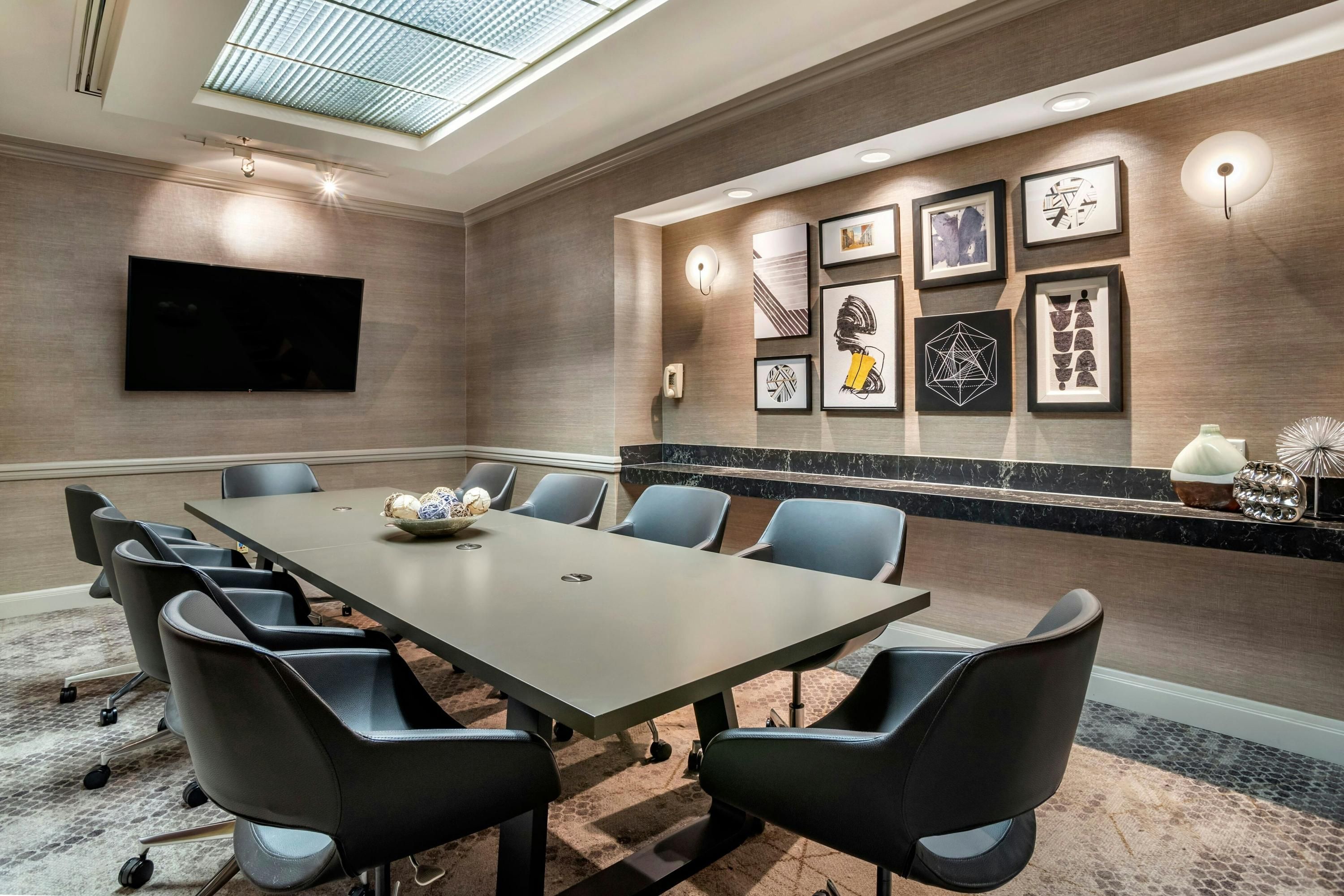 غرفة الاجتماعات