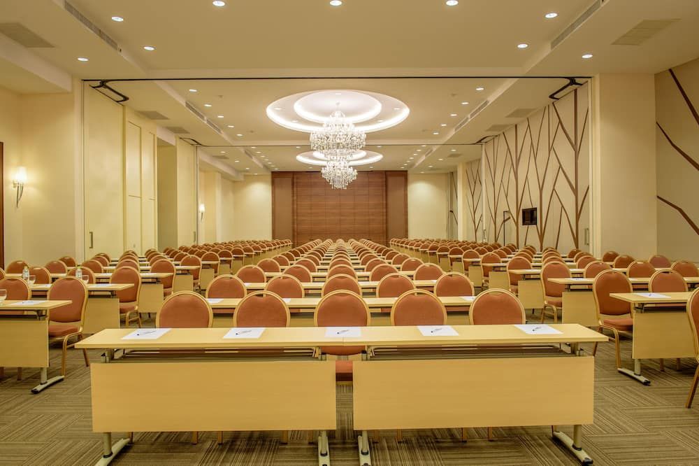 غرفة الاجتماعات