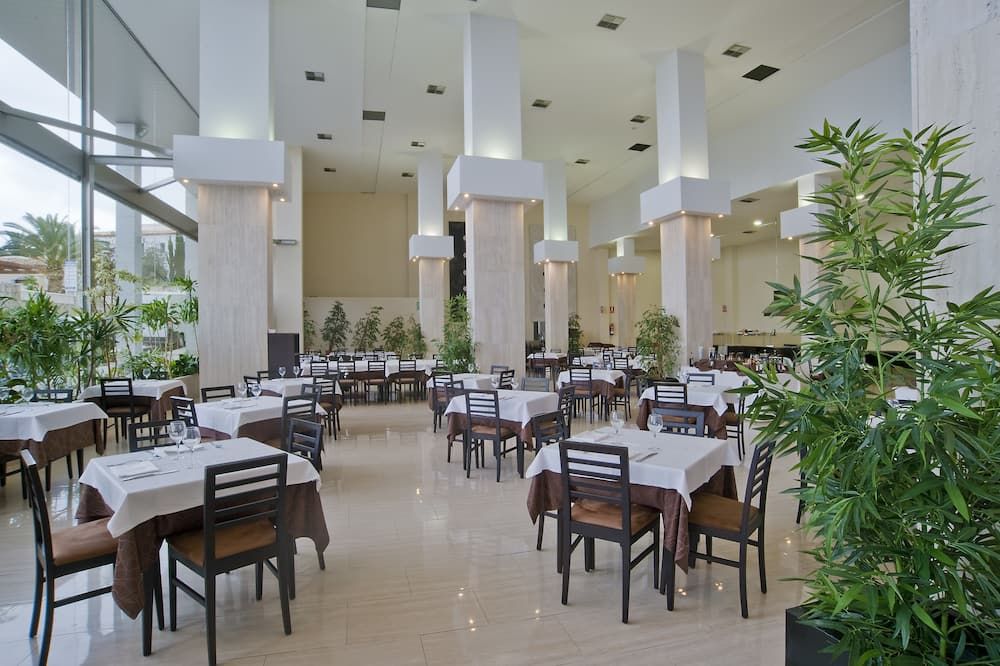مطعم