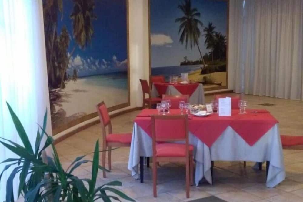 مطعم
