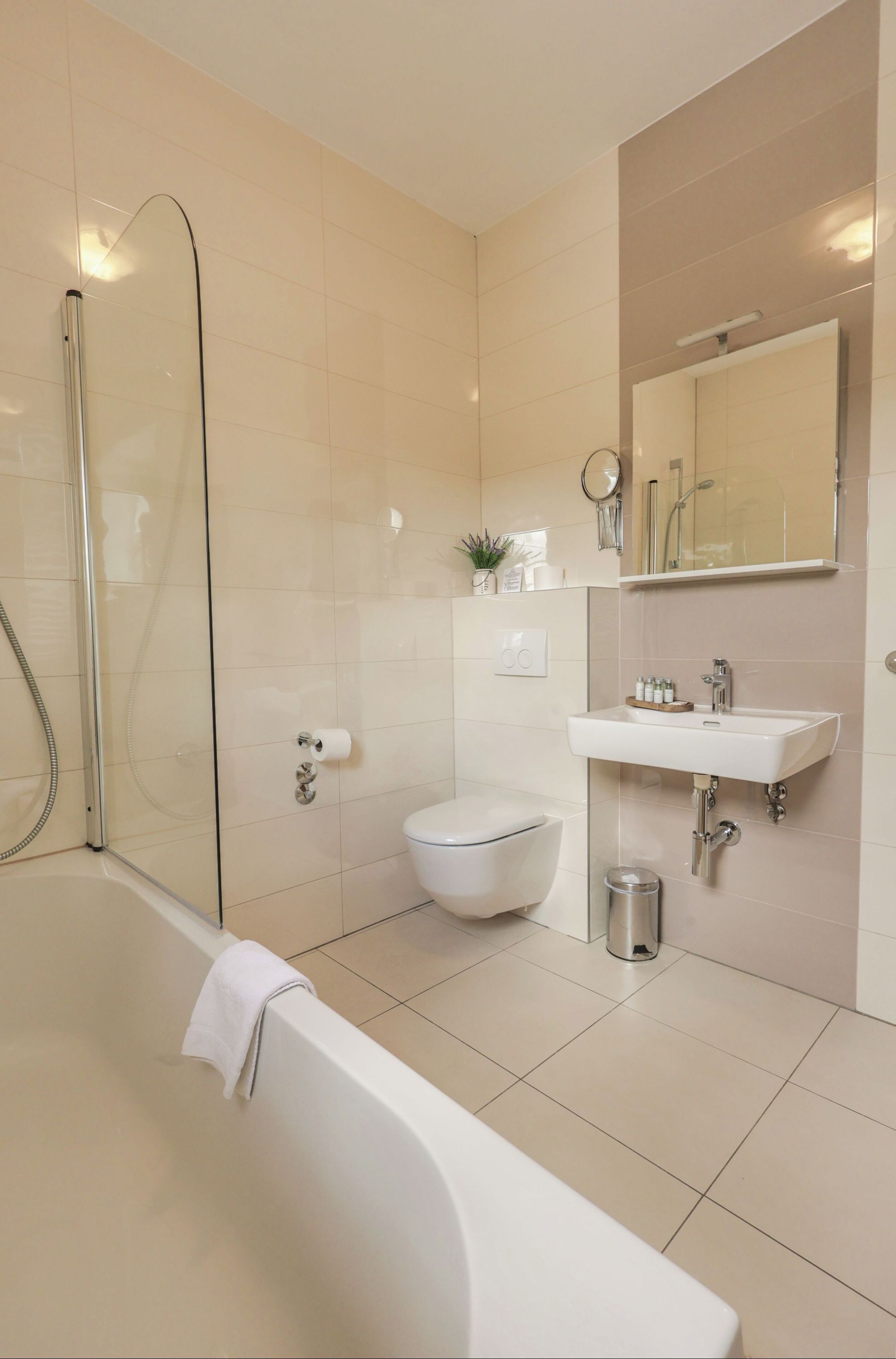 آخر