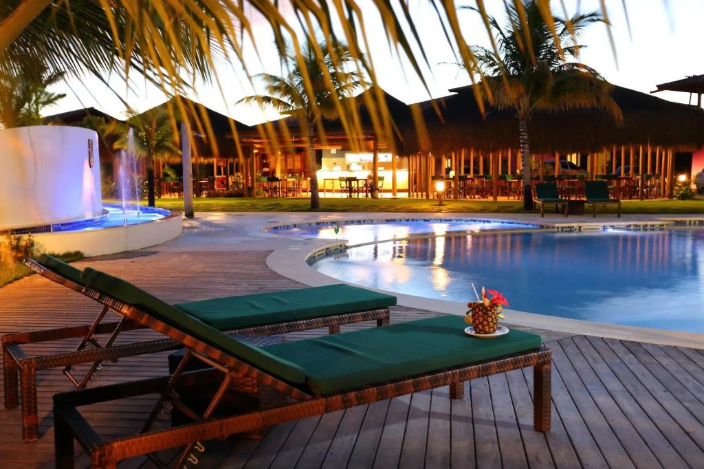 حوض السباحة صورة