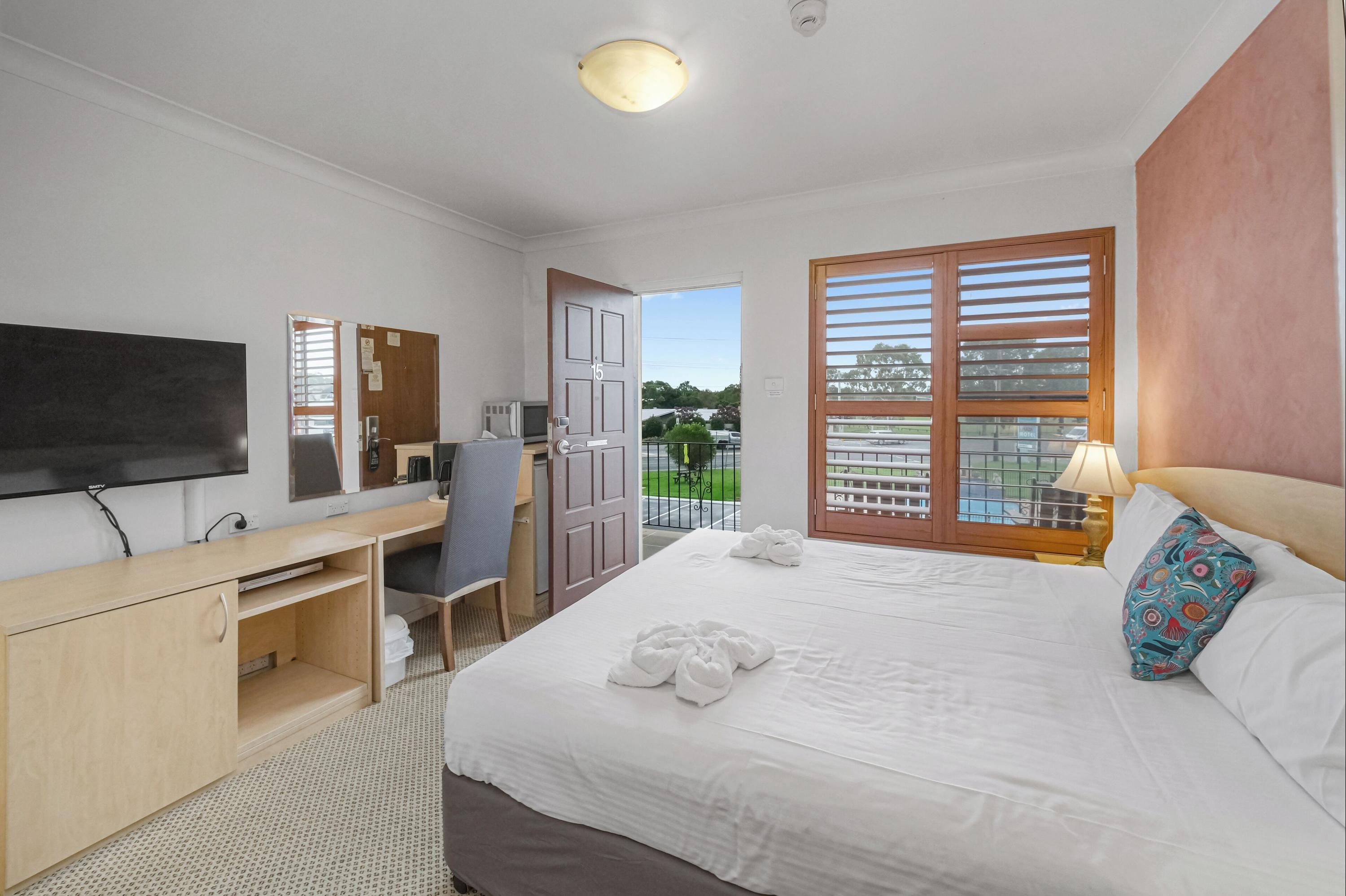 آخر