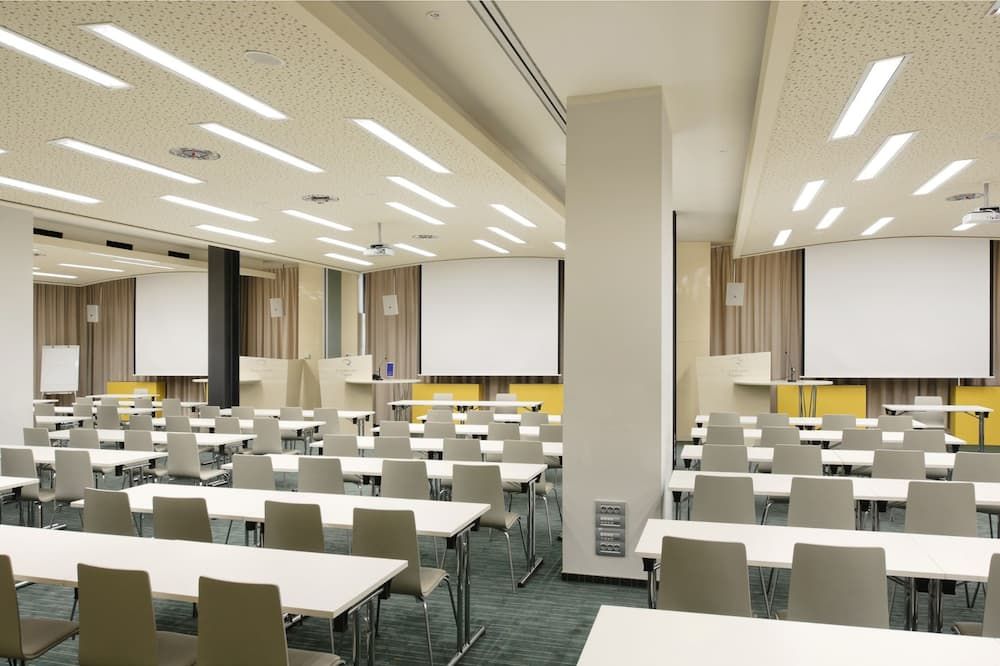 غرفة الاجتماعات