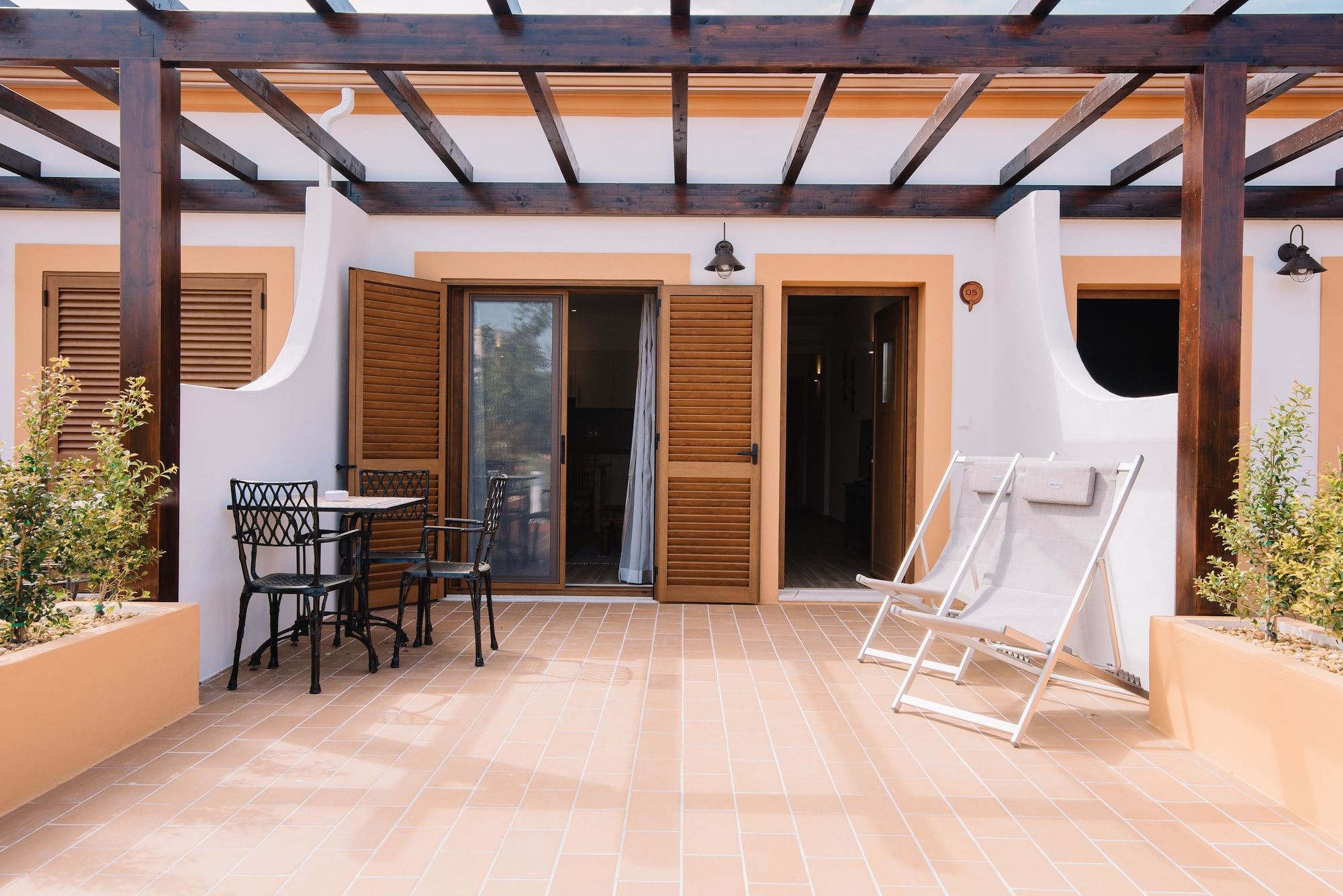 شرفة مرصوفة