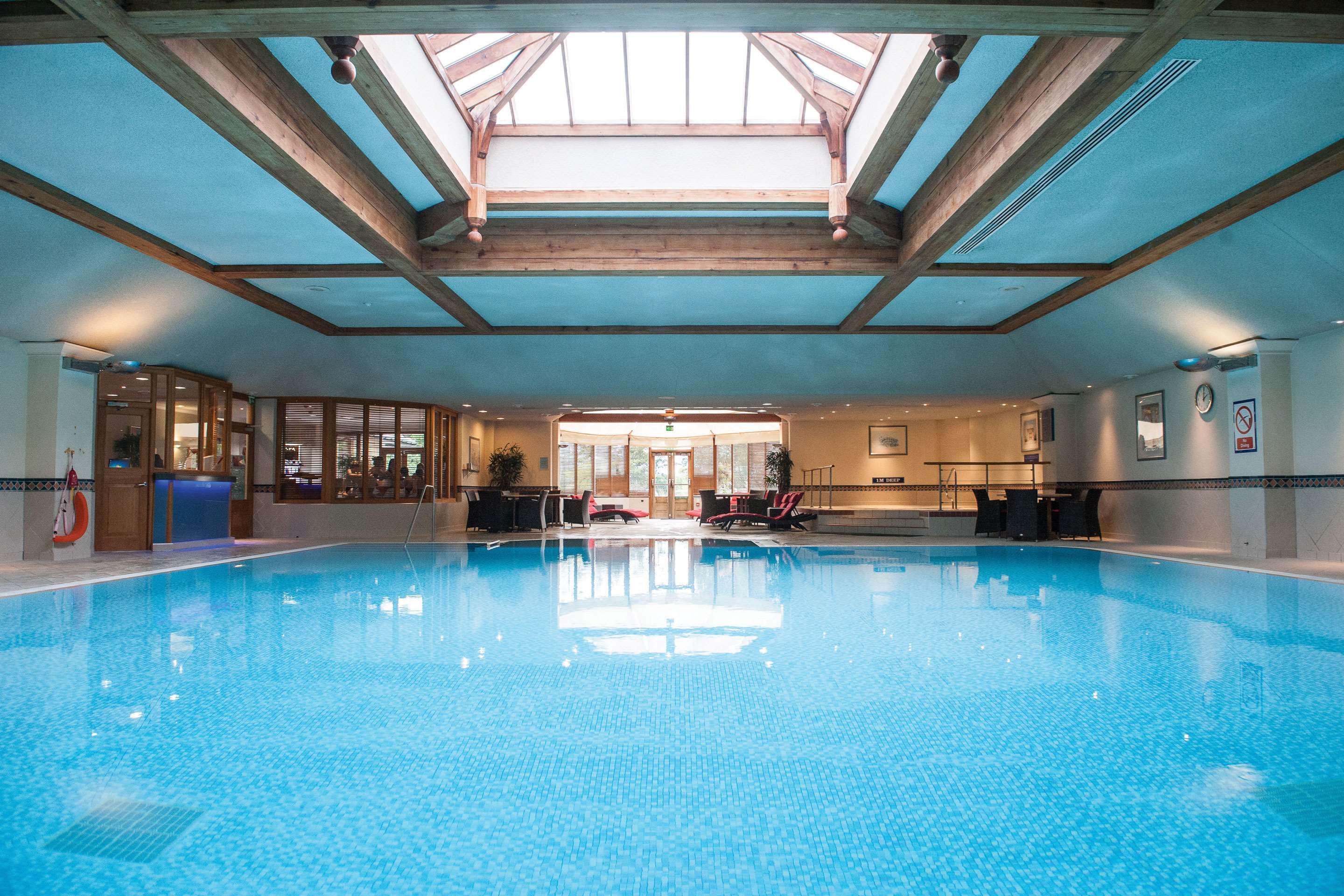 حوض السباحة صورة