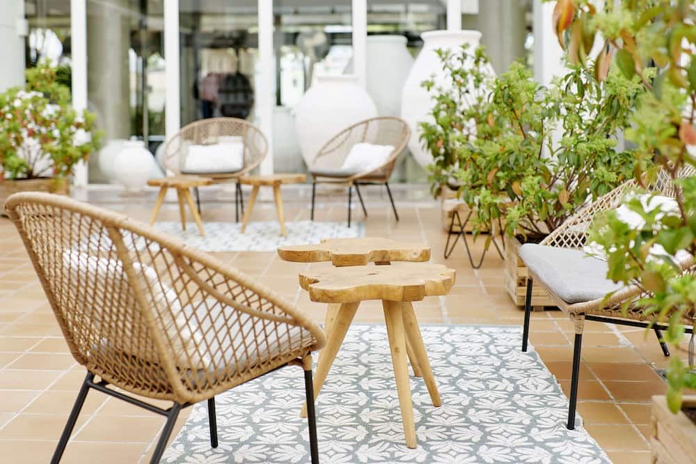 شرفة مرصوفة