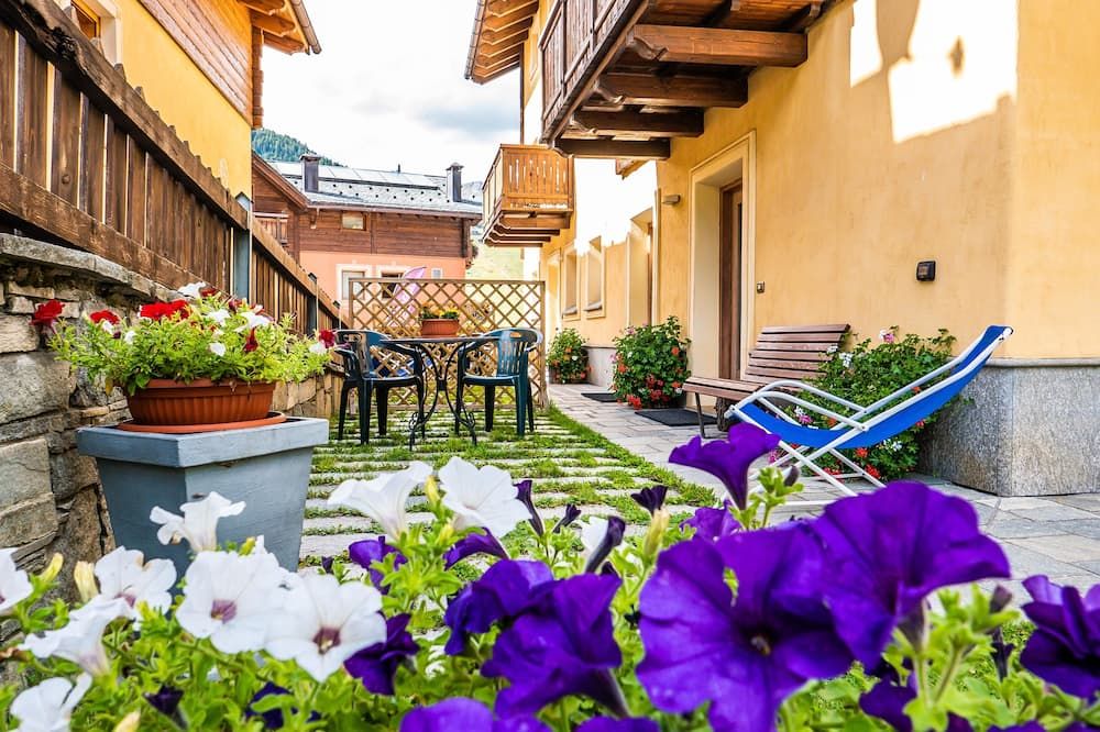 شرفة مرصوفة