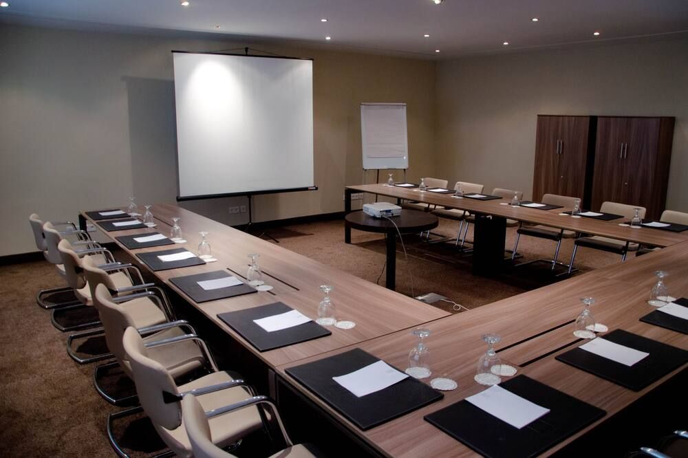 غرفة الاجتماعات