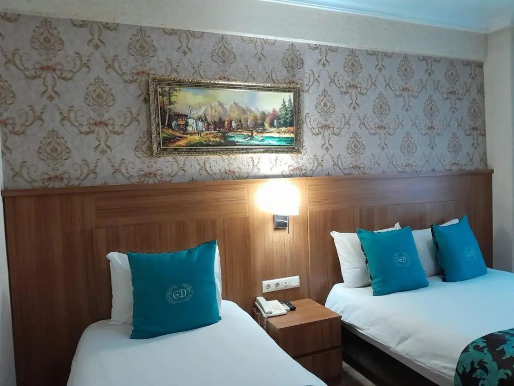 آخر