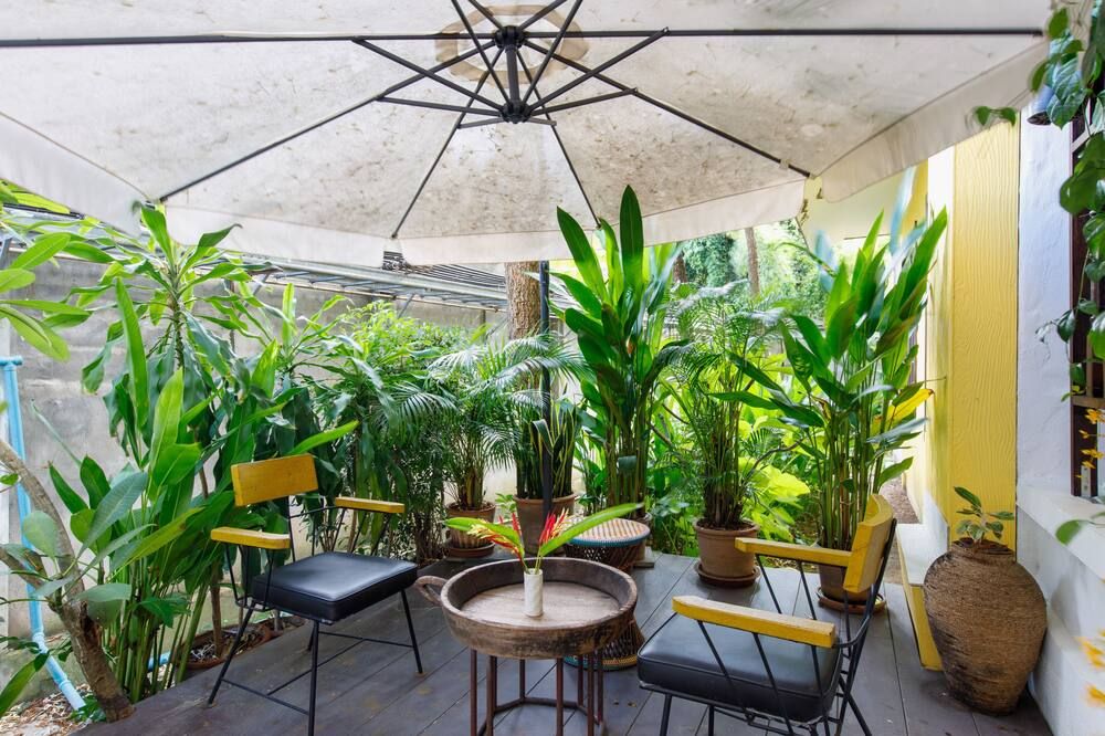 شرفة مرصوفة صورة