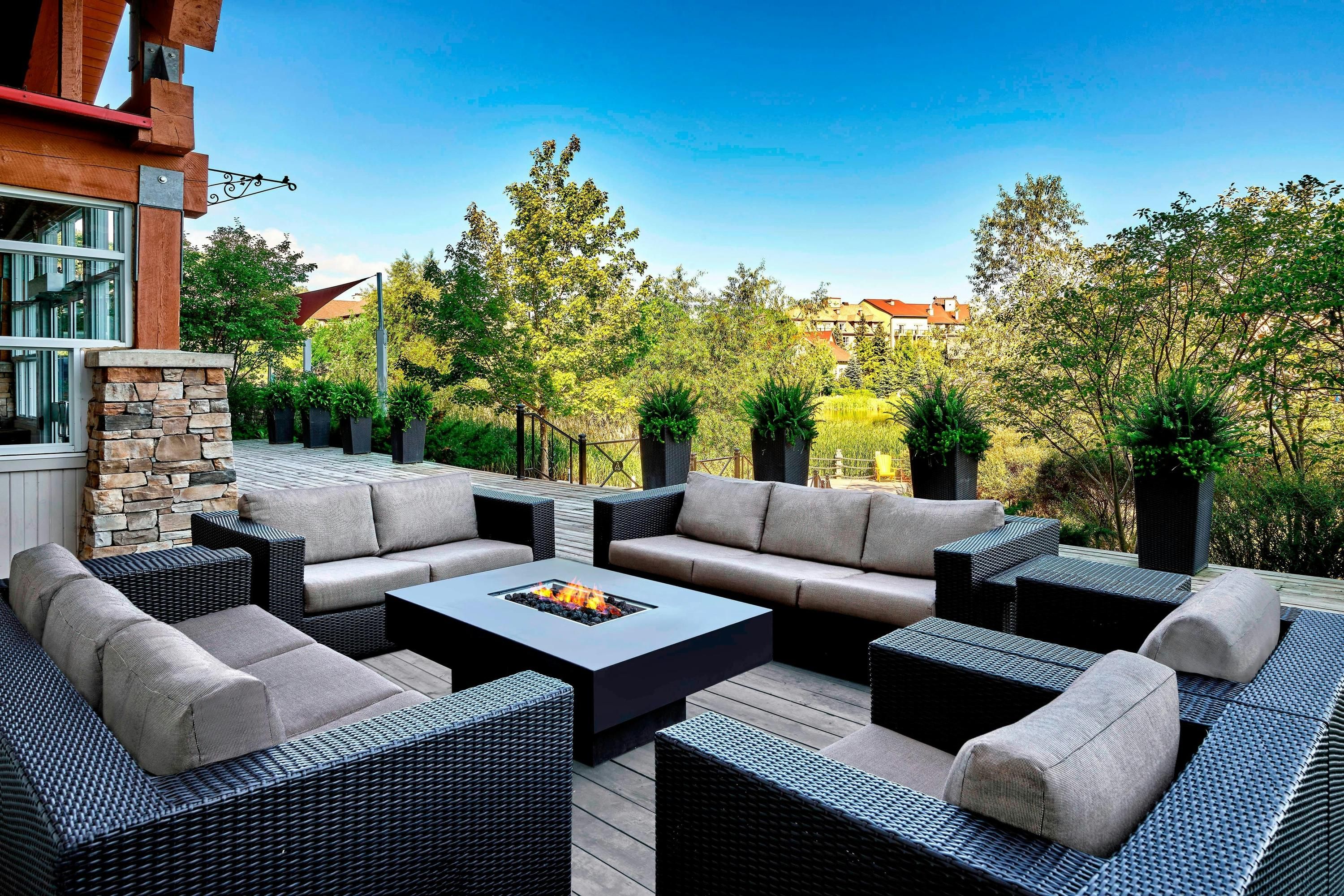 شرفة مرصوفة