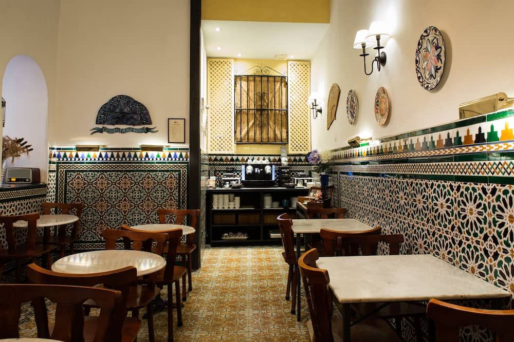 مطعم