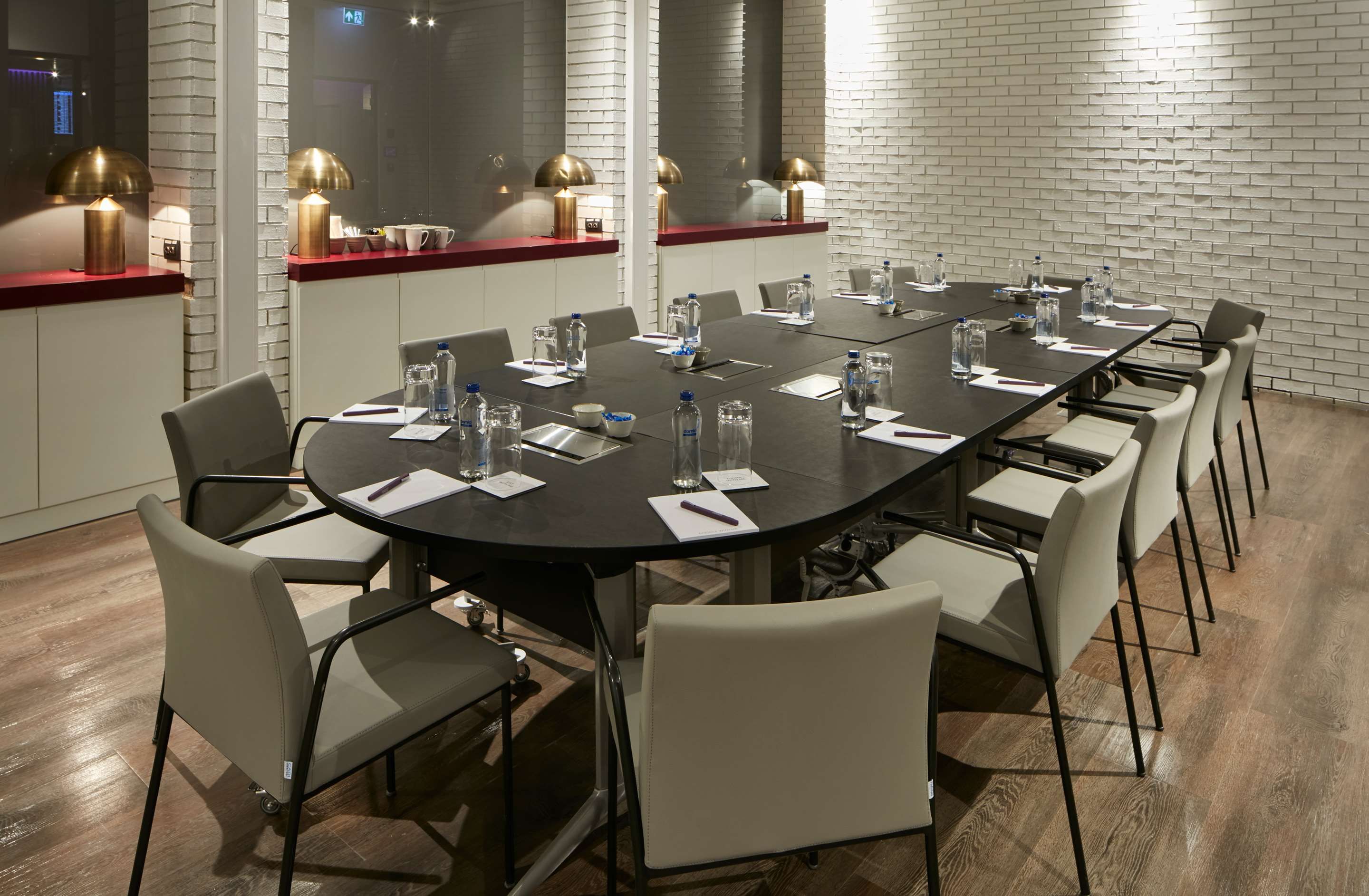 غرفة الاجتماعات